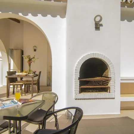 Superb 5 Bedrooms In Chapas, Apartment *