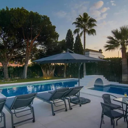 Superb 5 Bedrooms In Chapas, Apartment *